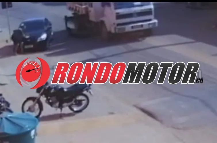 Vídeo flagra caminhão arrastando carro e pedestre é atropelado na zona Leste