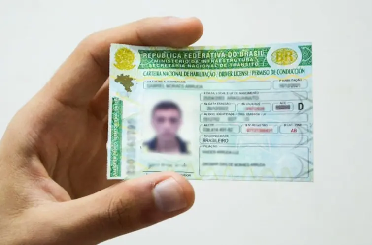 CNH no Brasil O que mudou nas regras para tirar e mudar de categoria