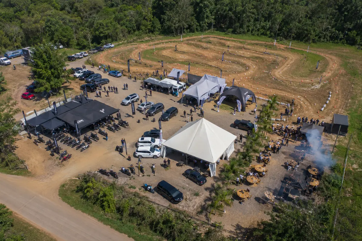 Triumph e Mega GWM promovem hoje um dia de experiências, test rides, test drives e churrasco em Porto Velho