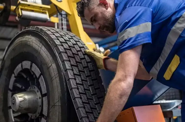 Pneus remold são seguros? Entenda os riscos, limites e como identificar