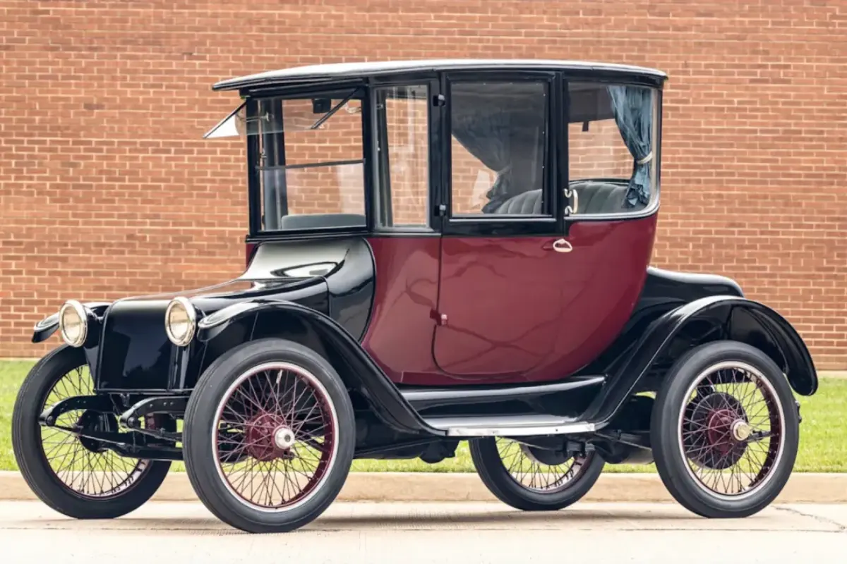 Este carro elétrico de 1918 ainda funciona com motor original e vale mais de R$ 520.000  