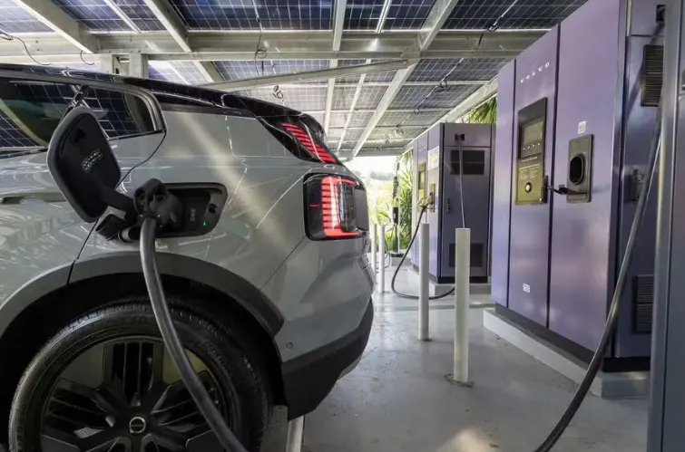 Volvo passará a cobrar recarga de carros elétricos de seus próprios clientes no BrasilC