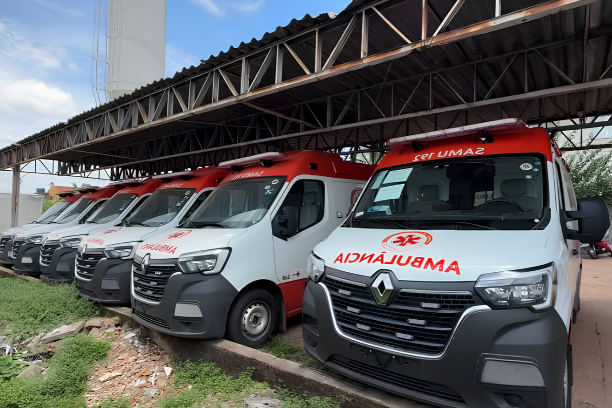 Cinco ambulâncias do Samu estão paradas há quatro meses em Cacoal