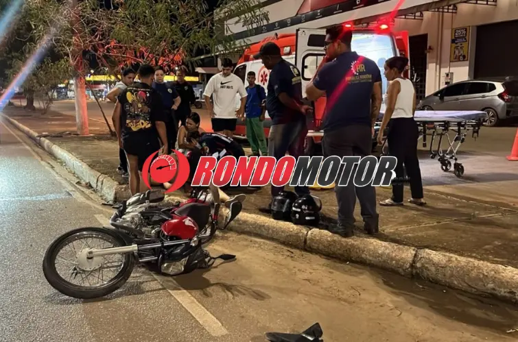Duas pessoas ficam feridas após queda de moto na Avenida Nações Unidas