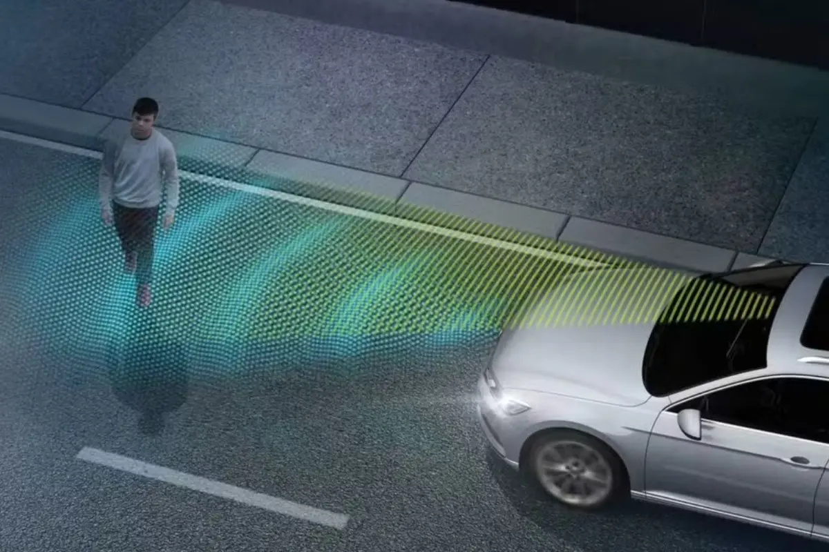 Frenagem automática será obrigatória em todos os carros vendidos no Brasil a partir de 2029