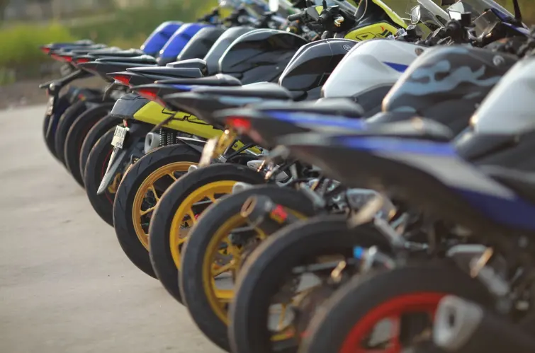 Veja quais marcas de motos mais venderam no Brasil em março de 2026