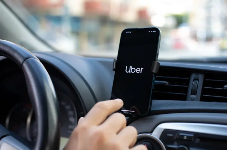 Reforma tributária pode mudar tributação de motoristas de aplicativo a partir de 2026; impacto ainda será definido