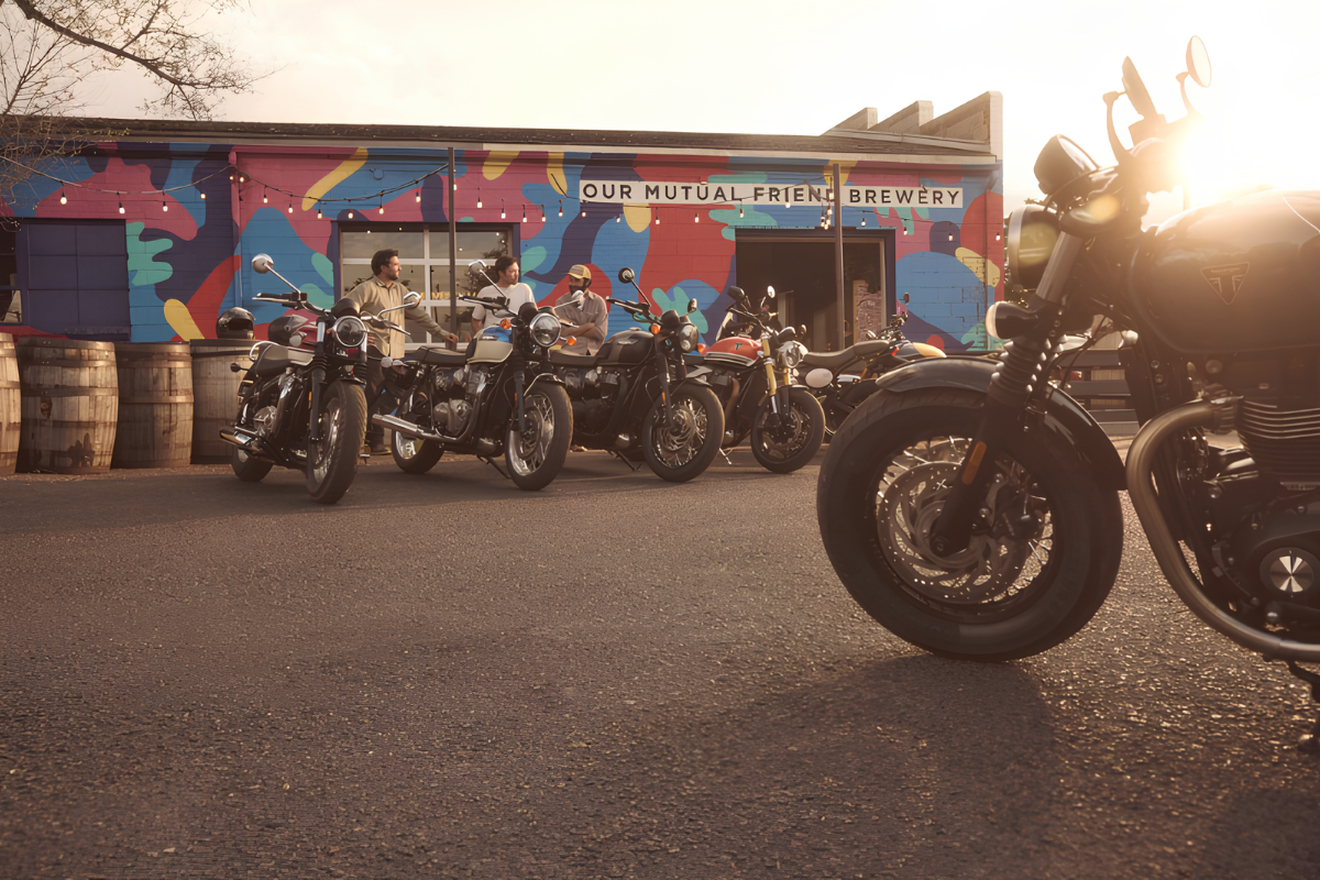 Triumph anuncia novas cores para nove motocicletas no Brasil