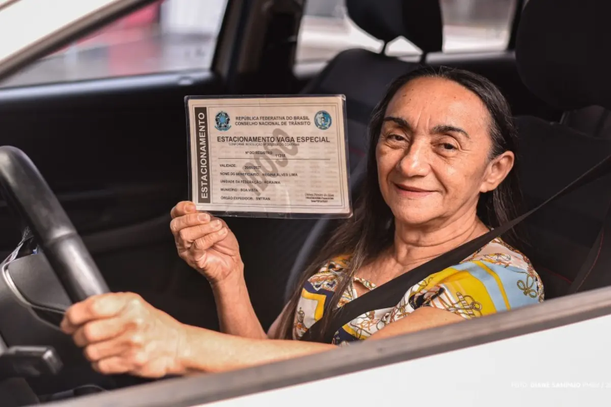 Veja como emitir a credencial de estacionamento para pessoas 60+ de forma digital e gratuita