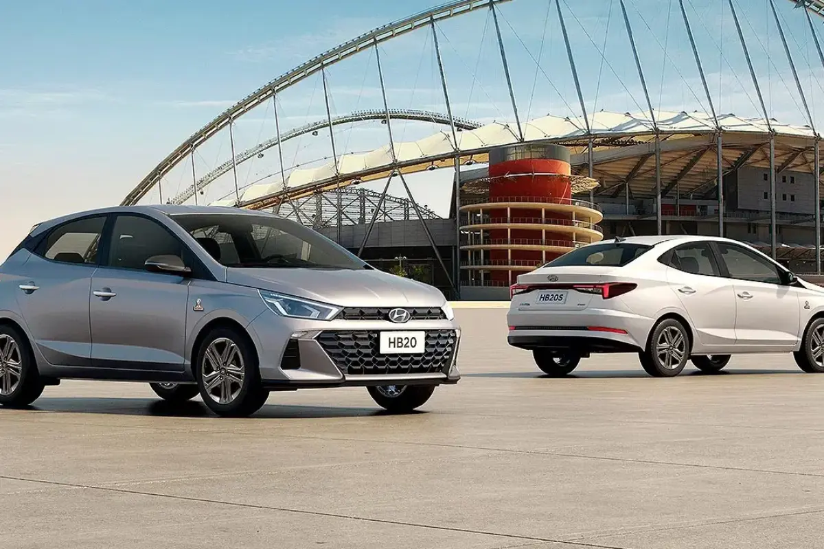 Hyundai prepara fim do HB20S e reposiciona HB20 com chegada do novo i20 ao Brasil