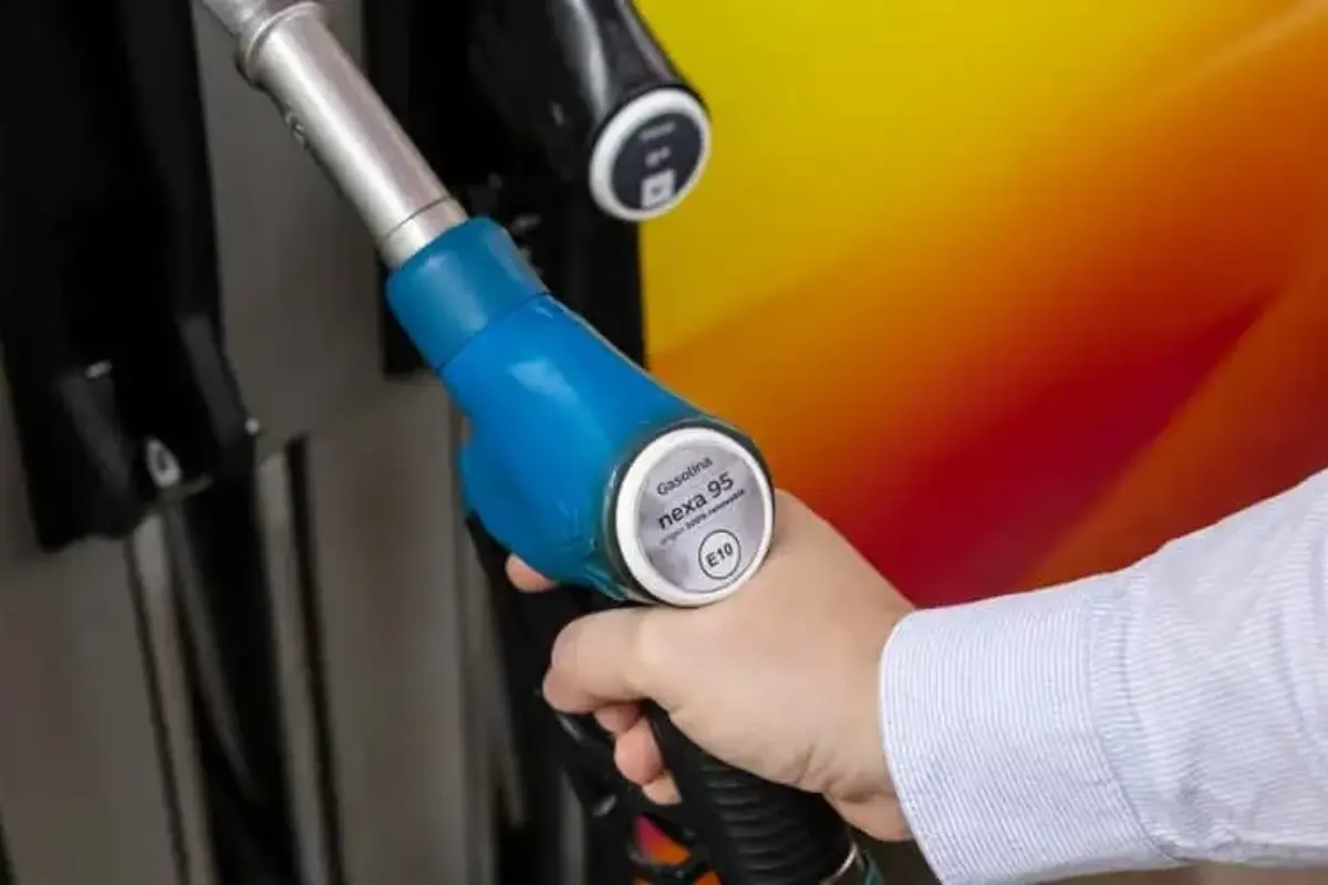 Toyota e BMW iniciam testes com gasolina renovável que promete reduzir emissões em mais de 70%