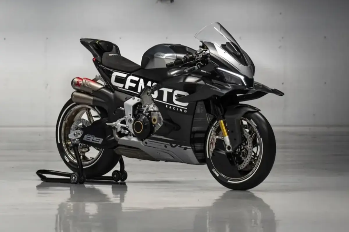 CFMOTO bate recorde e cria moto a combustão mais rápida da história da China
