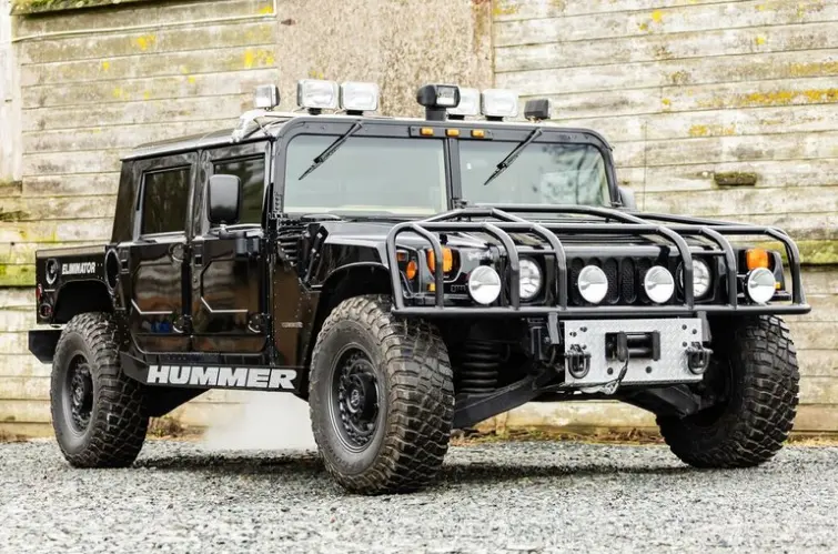 Hummer de Tupac vai a leilão e pode ultrapassar R$ 2 milhões