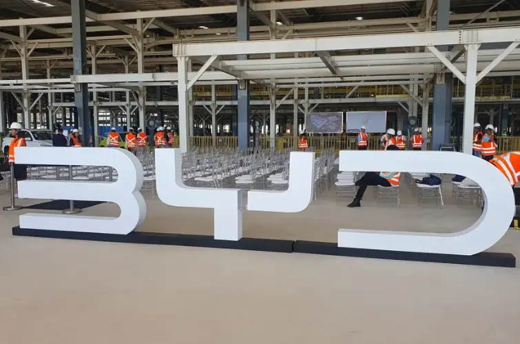 BYD sai da ‘lista suja’ do trabalho escravo após decisão judicial  