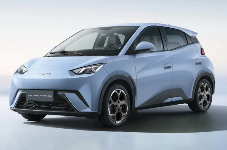 Novo BYD Dolphin é registrado no Brasil e já tem previsão de estreia; veja detalhes