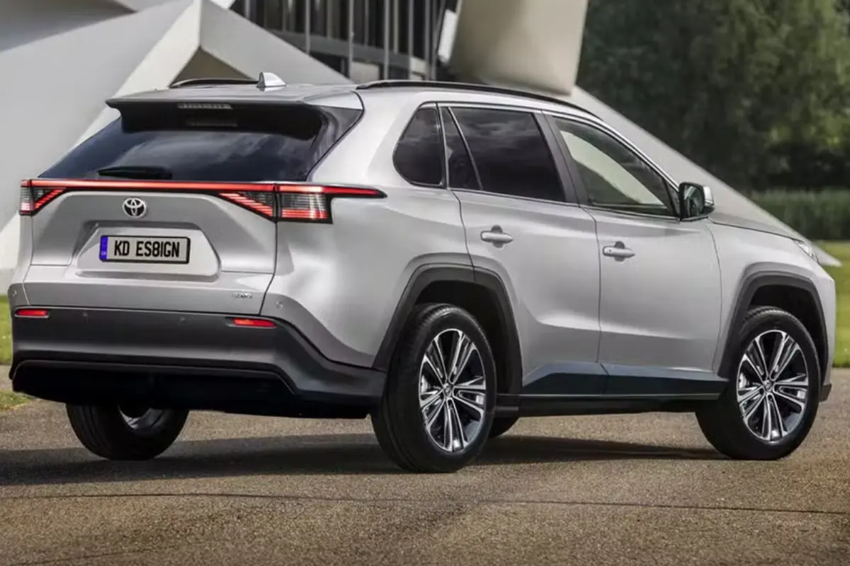 Novo Toyota Corolla Cross nacional terá versão híbrida plug-in flex e até opção de sete lugares