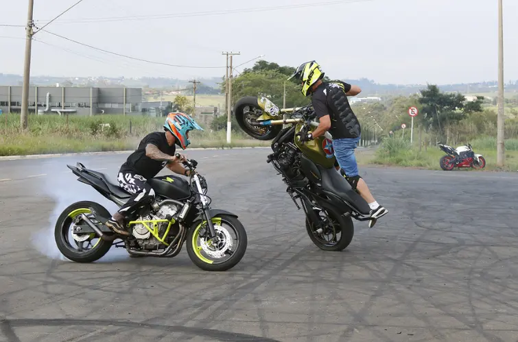 Encontro de motos com pista para wheeling promete agitar Rolim de Moura em julho