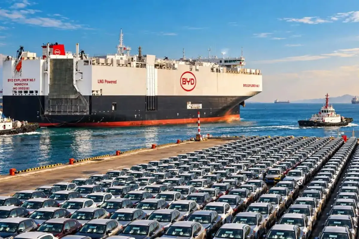 China acelera exportações de carros e coloca o Brasil no centro da expansão global