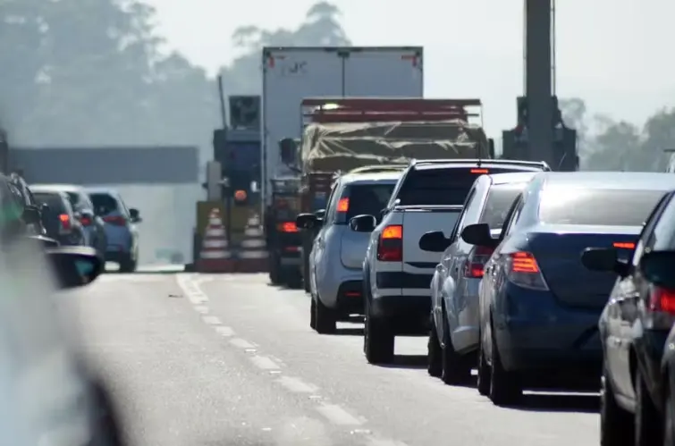 Projeto prevê perdão de multas por cobrança automática em pedágios