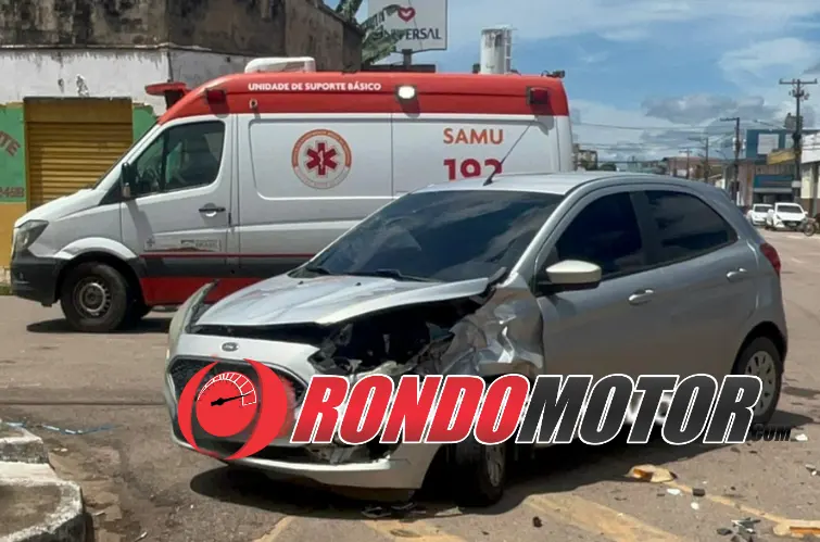 Motorista fica ferido após batida entre carros na região Central