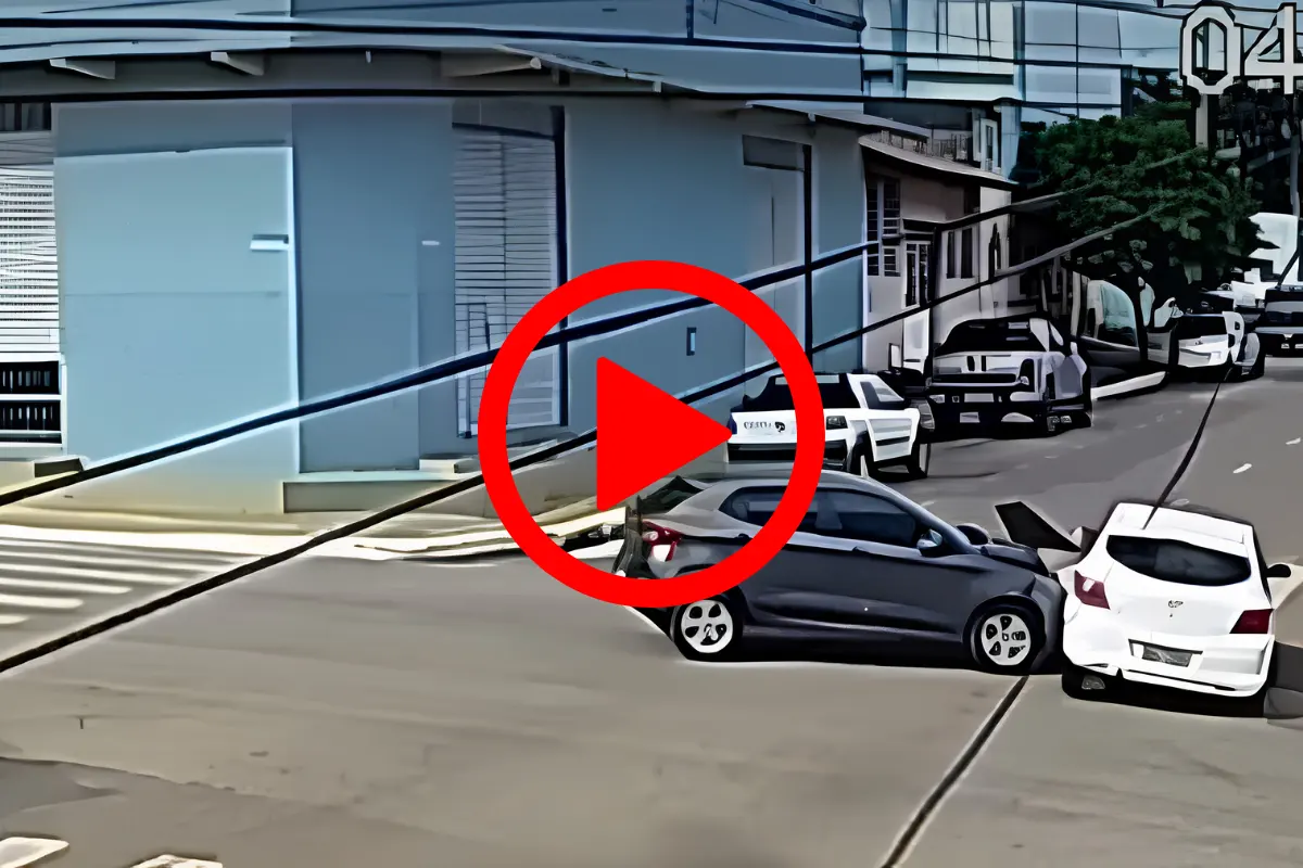 Vídeo mostra motorista avançando sinal vermelho e provocando capotamento em Porto Velho