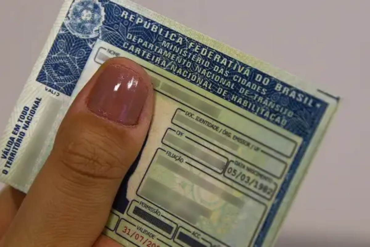 Aplicativo CNH do Brasil permite consultar todas as emissões da carteira; veja como acessar