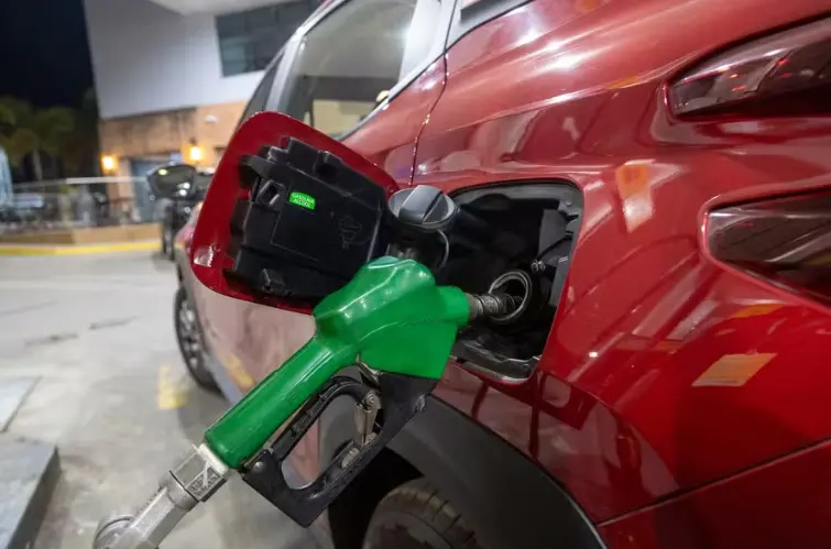 Como é feito o controle de qualidade dos combustíveis no Brasil