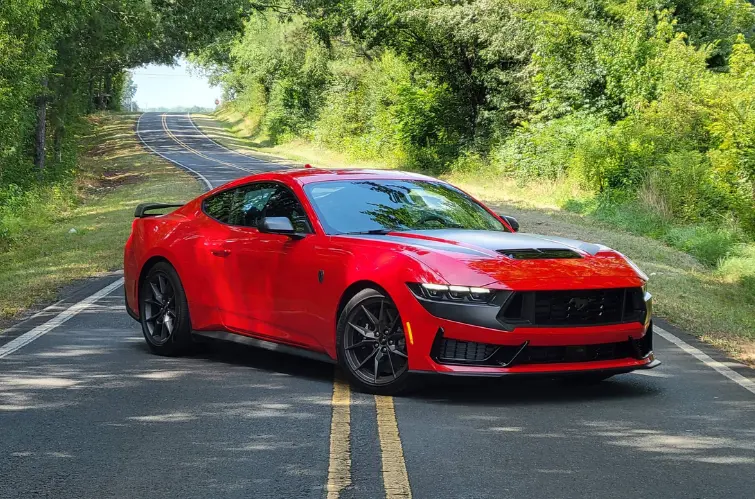 Mega Ford de Porto Velho apresenta o novo Mustang Dark Horse: potência e sofisticação em um só carro