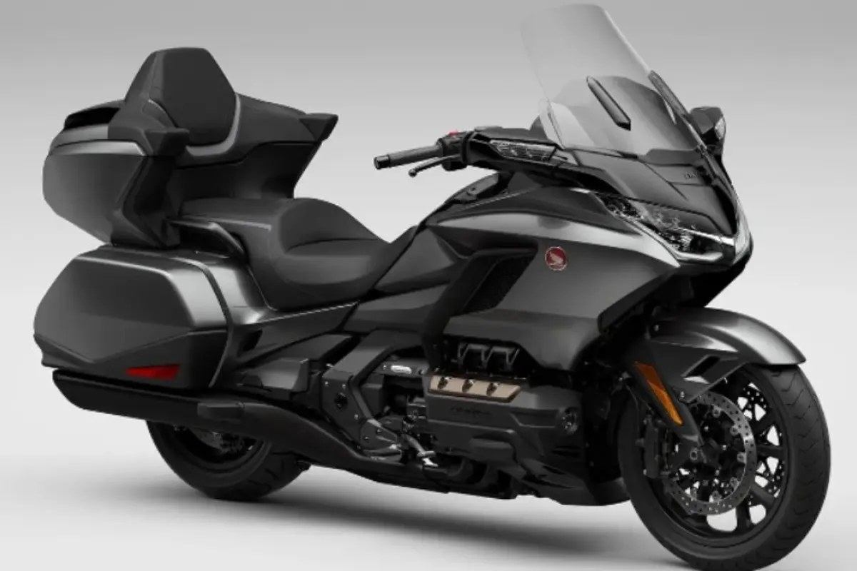 Honda Gold Wing 50th Anniversary chega ao Brasil por R$ 304 mil com edição comemorativa