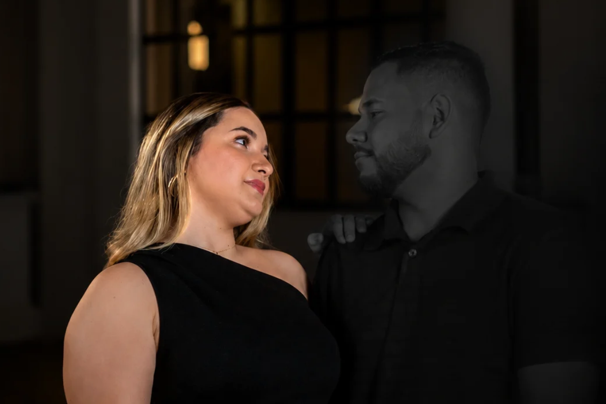 Mais de um ano após perder o marido em acidente, Karine enfrenta sequelas, relata bullying e cobra justiça em Rondônia