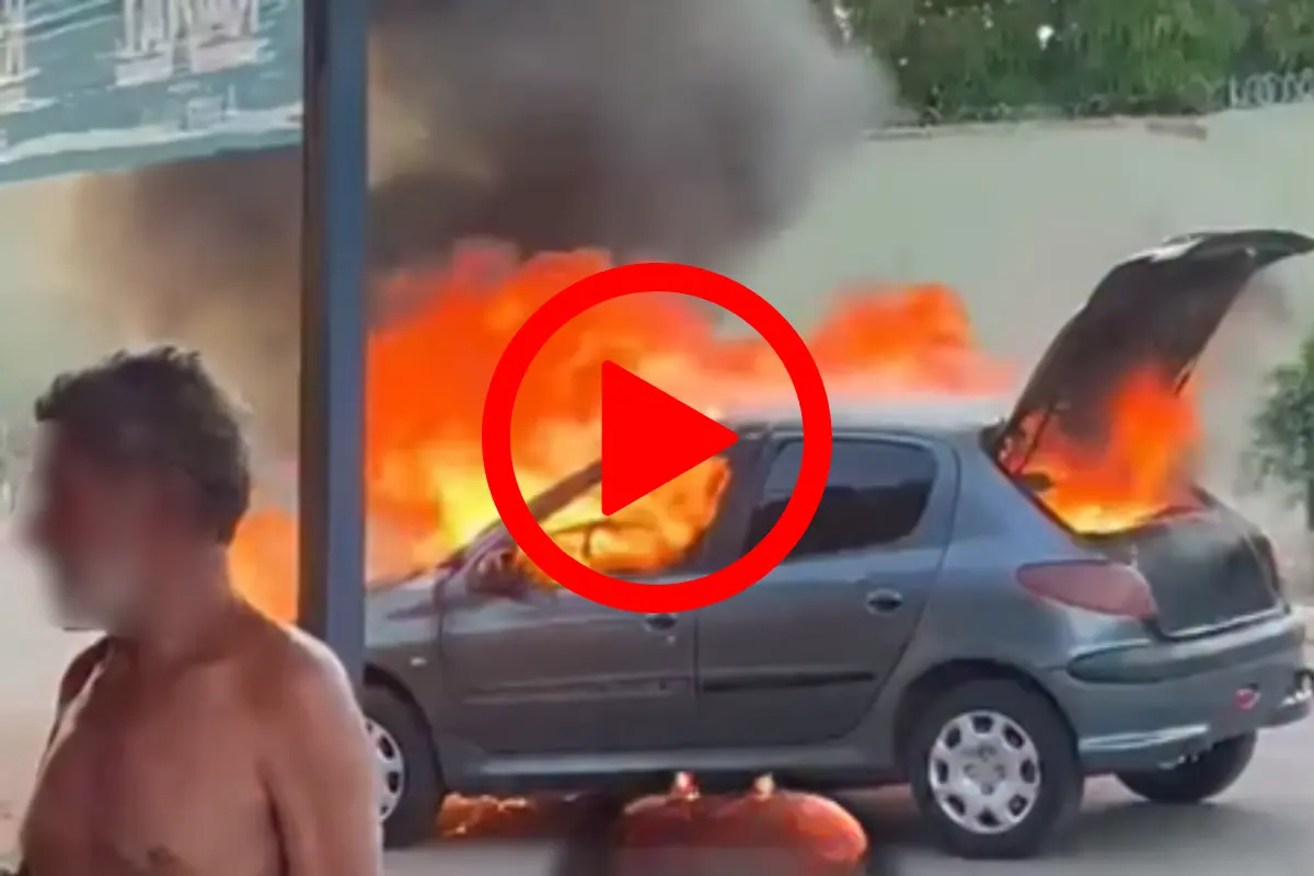 Peugeot é destruído por incêndio enquanto era rebocado para oficina em Porto Velho neste final de semana