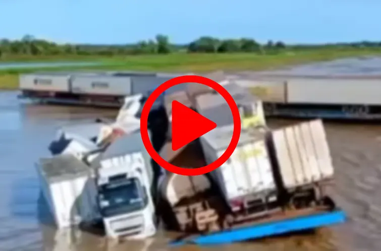 Balsa com caminhões naufraga no rio Amazonas e deixa motorista ferido