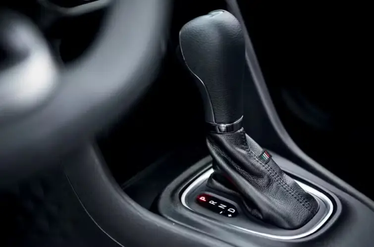 Quando trocar o óleo do câmbio automático? Entenda a importância e os sinais de alerta