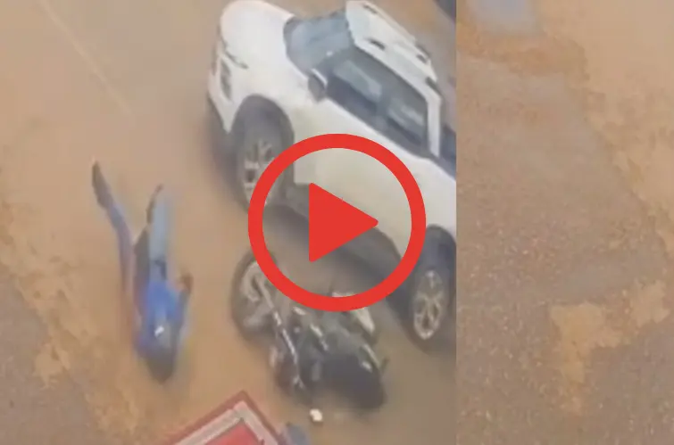 Vídeo registra colisão que deixou motociclista ferido na Avenida Jatuarana
