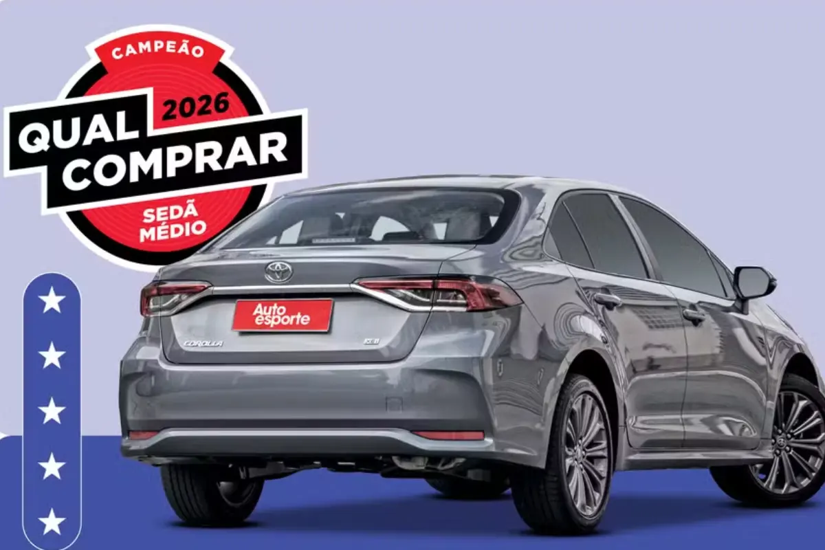 Toyota Corolla é eleito o melhor sedã médio para comprar no Brasil em 2026