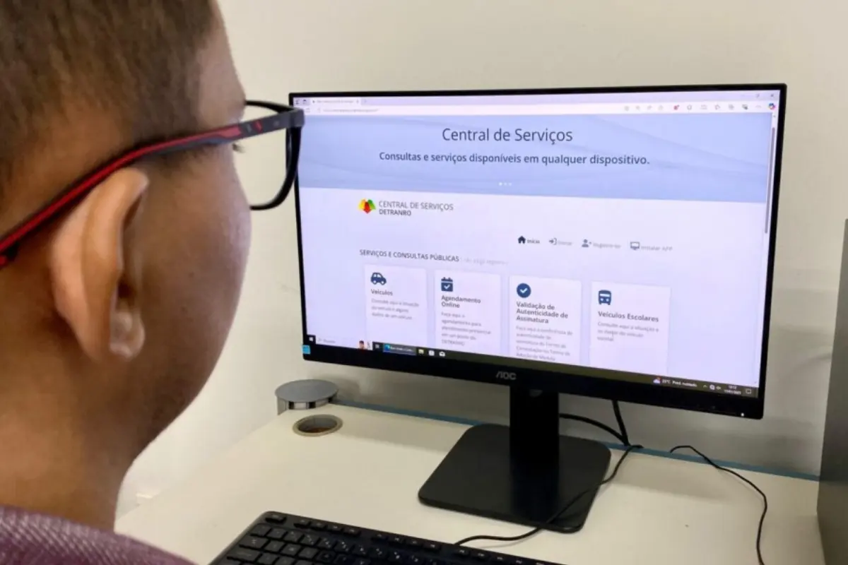 Primeira CNH ganha agendamento online para exame teórico em Rondônia