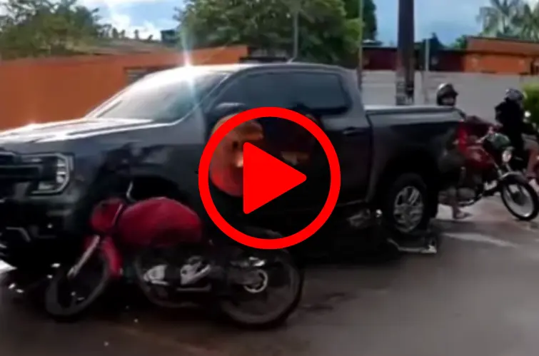 Motorista de Ranger avança preferencial e provoca grave acidente na zona Leste de Porto Velho