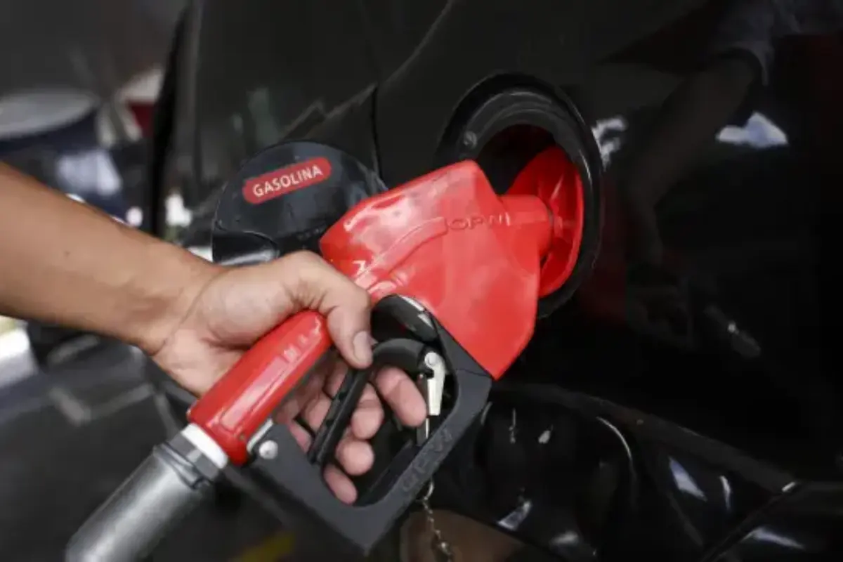 Congresso analisa propostas para permitir gasolina sem etanol nos postos