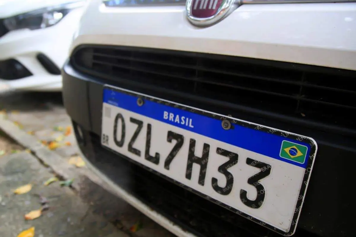 Mesmo carro pode pagar até o dobro de IPVA dependendo do estado; veja a diferença