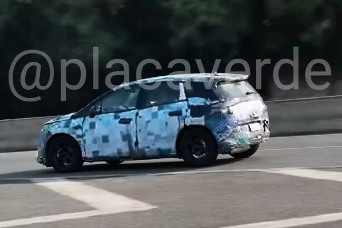 BYD Dolphin GT híbrido flex é flagrado em testes no Brasil antes da estreia em 2027