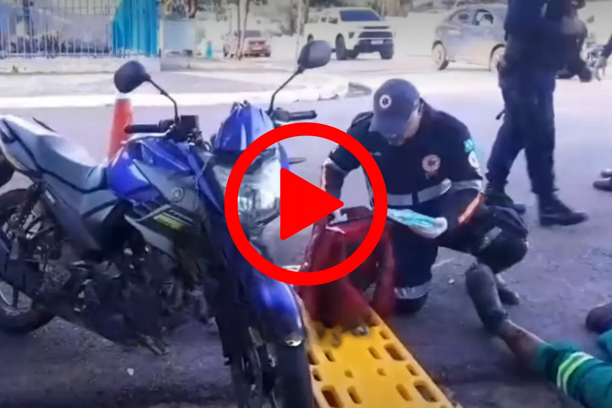 Colisão entre duas motos deixa três pessoas feridas no Centro de Porto Velho