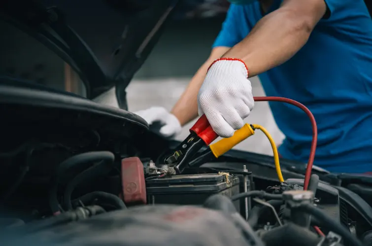 Bateria do carro: saiba identificar sinais de desgaste e o momento certo para a troca