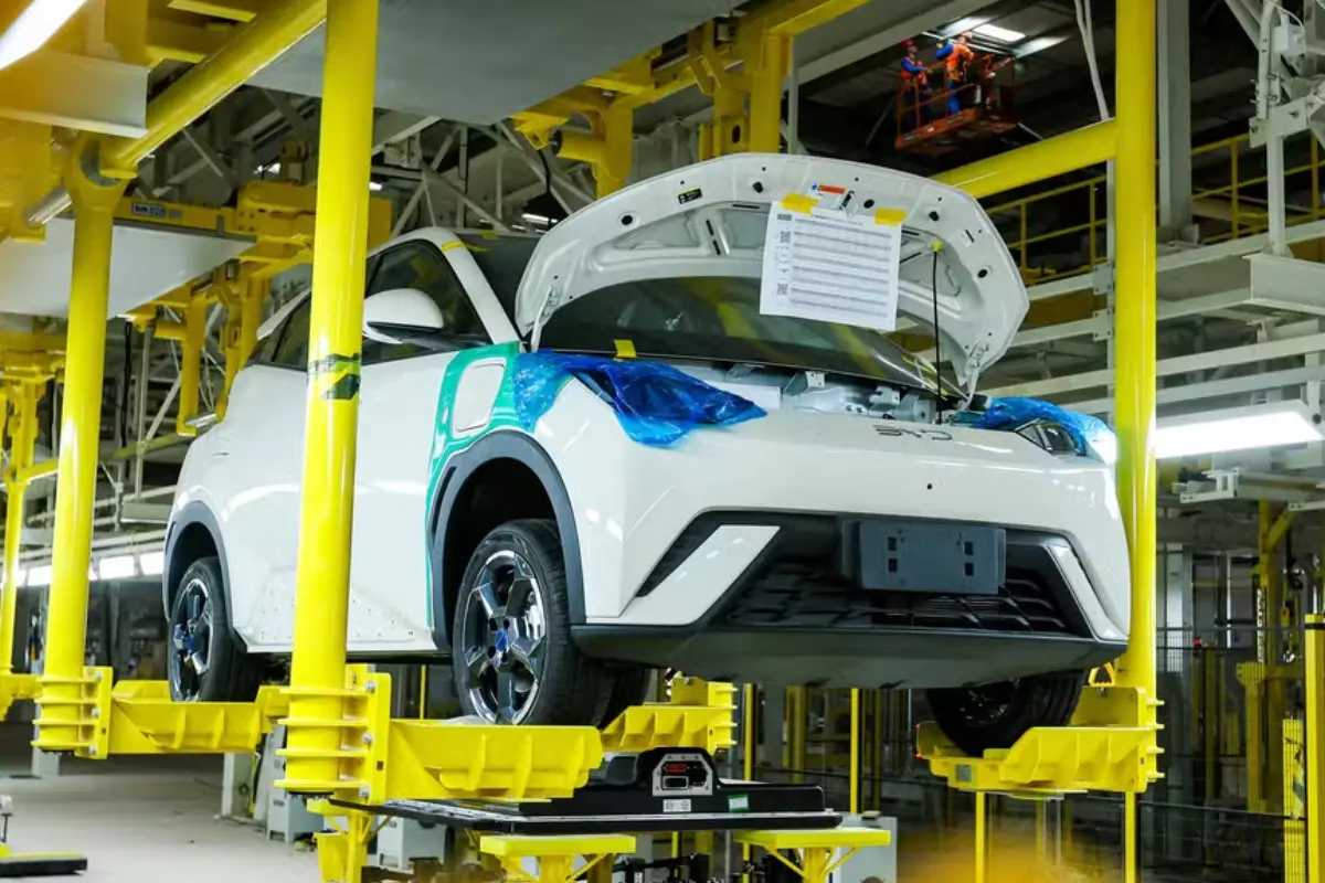 Fabricantes ameaçam recorrer à Justiça após governo renovar benefício para BYD e GM