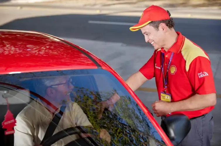 Tradição, inovação e transparência: o que está por trás do combustível que vai no seu tanque